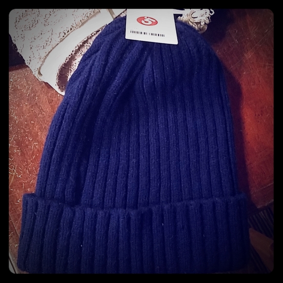 Beanie hat - Picture 1 of 1